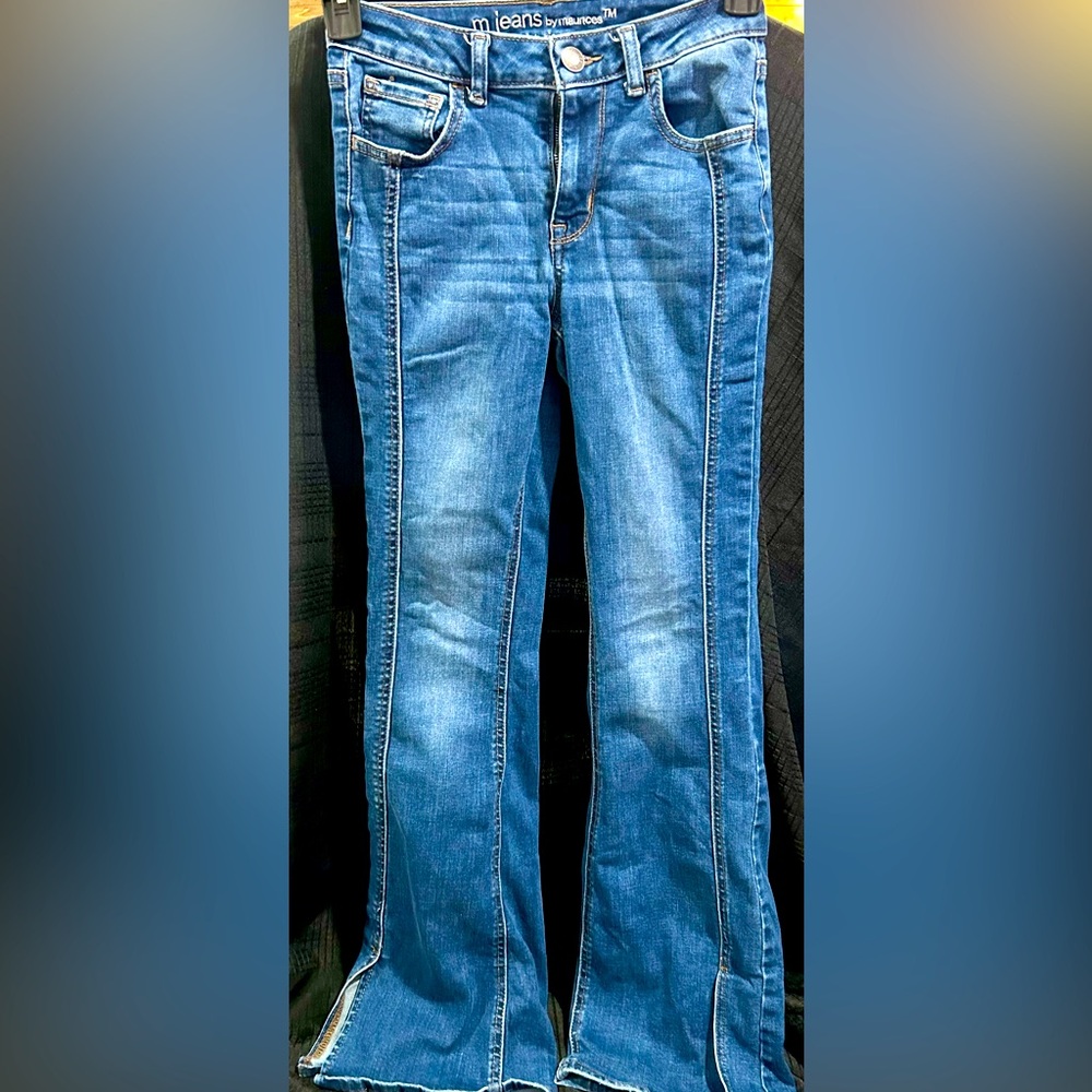 Maurices Boot cut Blue Jeans. Size 0
